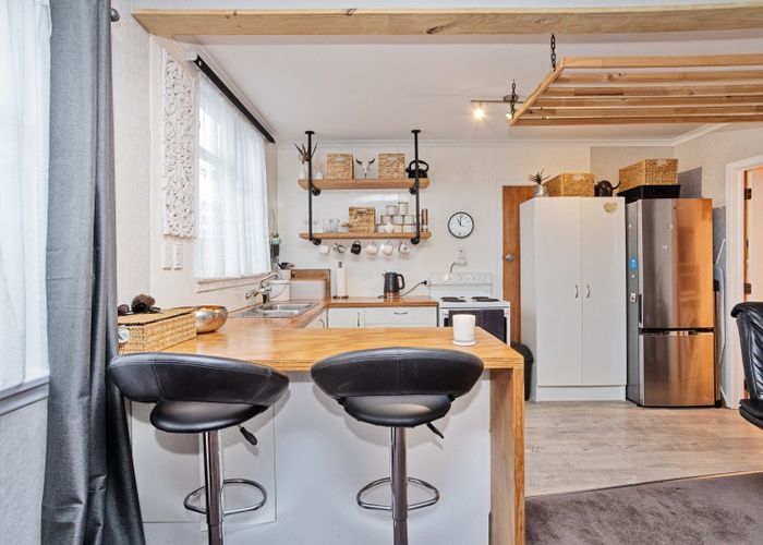  at 68 Ross Street, Grasmere, Invercargill