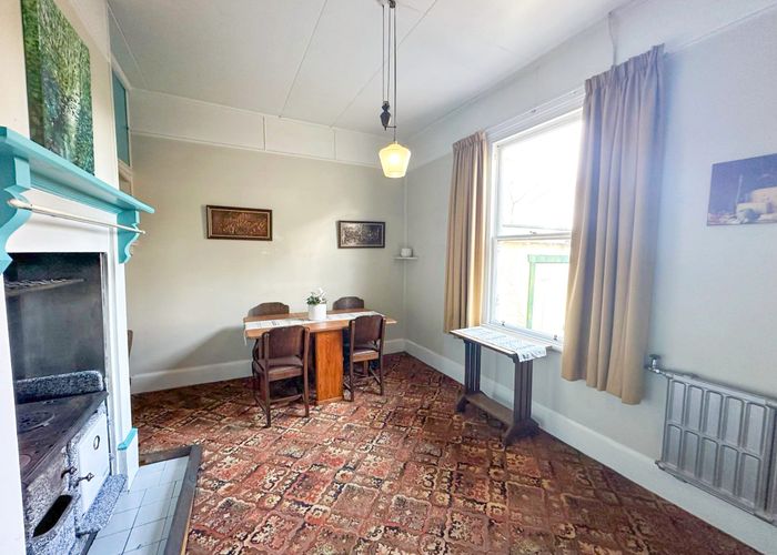  at 11 Maddren Street, Winchester
