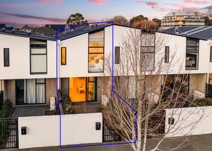  at 2B Cheltenham Street, Merivale, Christchurch City, Canterbury