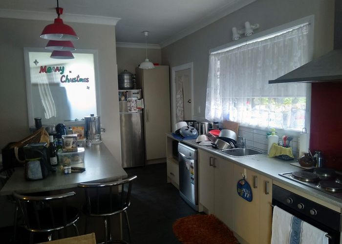  at 33 Bracken Road, Paparangi, Wellington