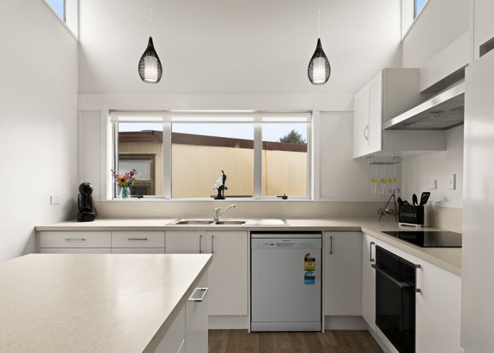  at 106 Avondale Road, Taradale, Napier, Hawke's Bay