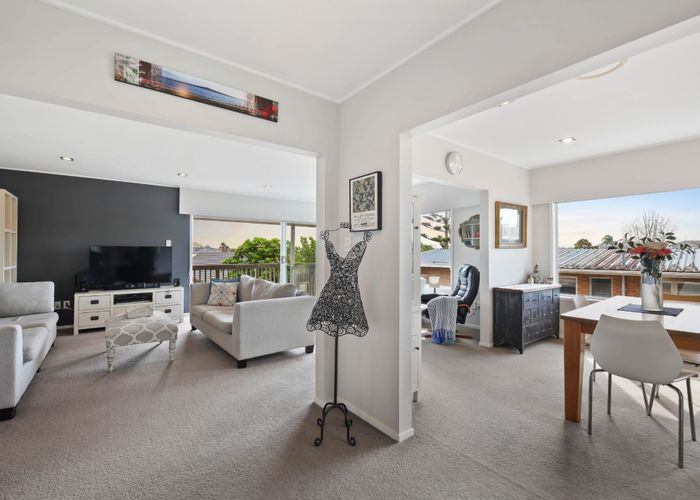  at 34 Sunnyhill Crescent, Sunnyhills, Manukau City, Auckland