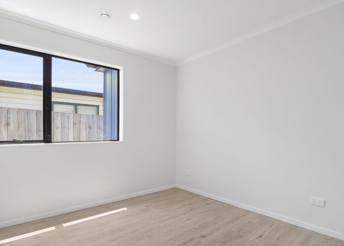 at 12A Binsted Road, New Lynn, Waitakere City, Auckland