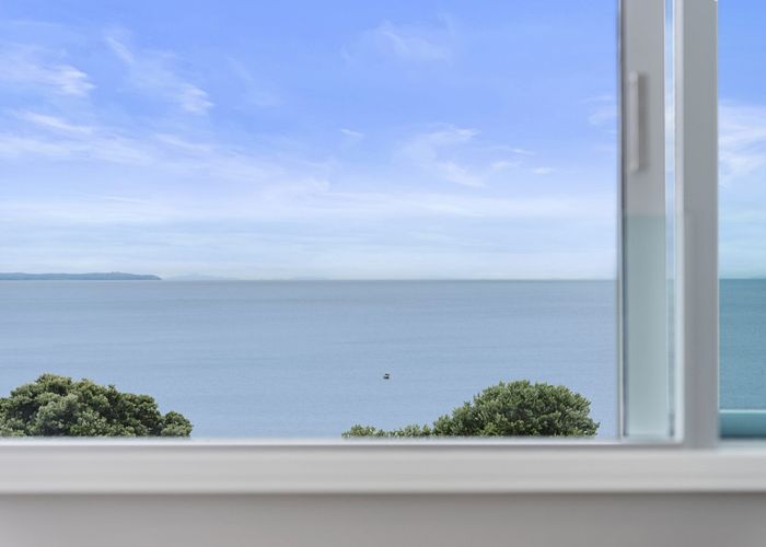  at 11A Bournemouth Terrace, Murrays Bay, Auckland