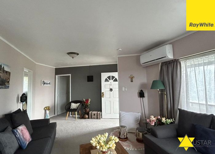  at 38 Sunvue Road, Glen Eden, Auckland
