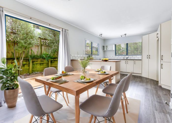  at 27 Greenfield Drive, Western Heights, Hamilton