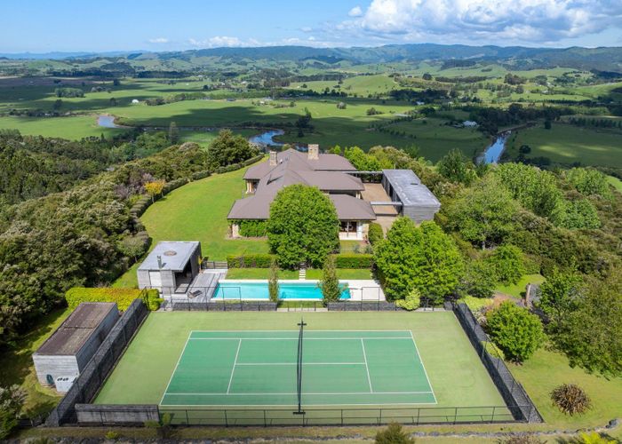  at 184 North Road, Clevedon, Manukau City, Auckland