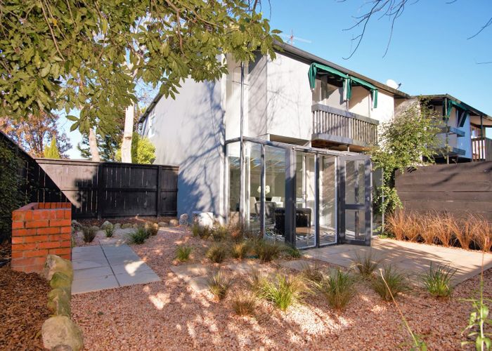  at 1/43 Fendalton Road, Fendalton, Christchurch