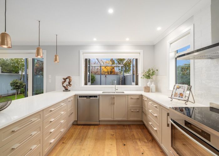  at 42 Normans Road, Strowan, Christchurch City, Canterbury