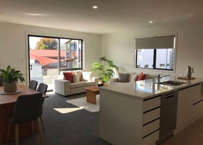  at 1/17 Cook Street, Hamilton East, Hamilton