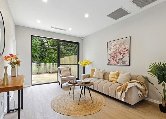  at 6 Kotiu Place, Massey, Waitakere City, Auckland
