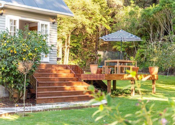  at 4 Elmslie Road, Pinehaven, Upper Hutt