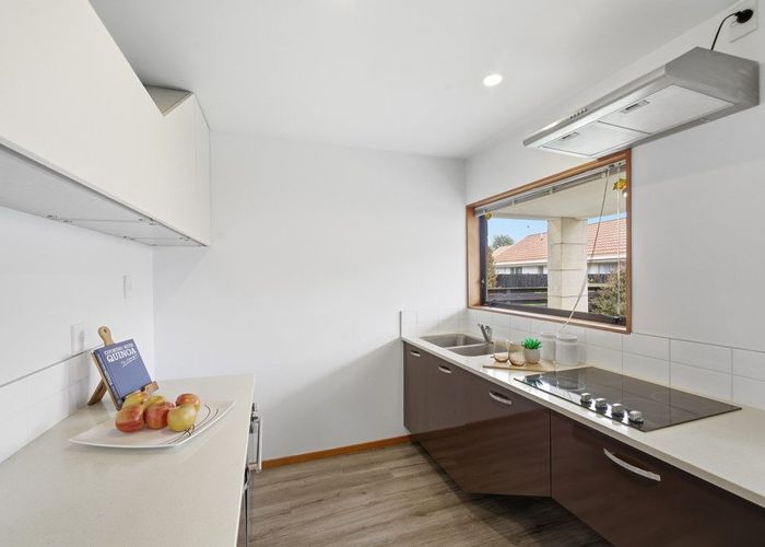  at 2/4 Broadbent Street, Riccarton, Christchurch