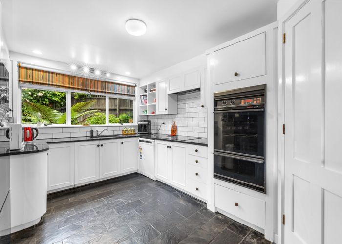  at 2 Bengal Drive, Cashmere, Christchurch