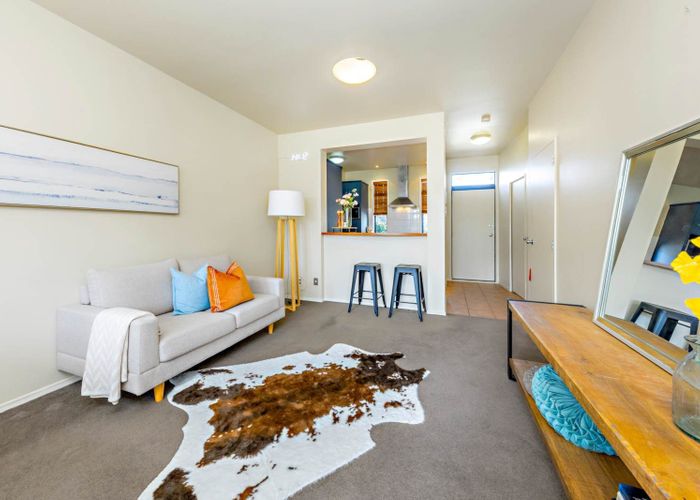  at 14/2 Armoy Drive, Dannemora, Manukau City, Auckland