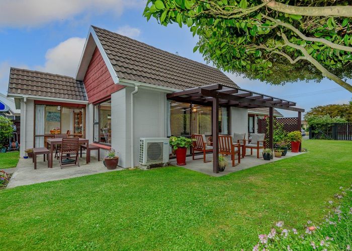  at 192 Highsted Road, Casebrook, Christchurch