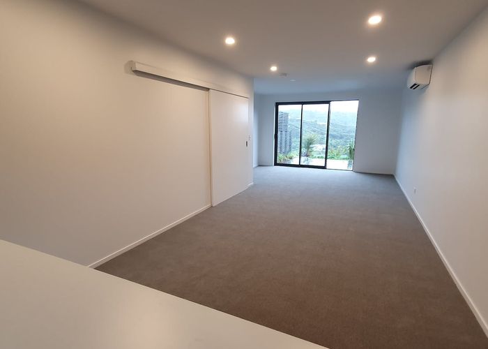  at 6 Bee Lane, Whitby, Porirua