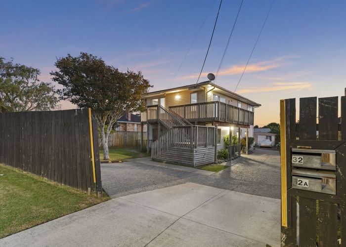  at 32 Strid Road, Te Atatu South, Waitakere City, Auckland