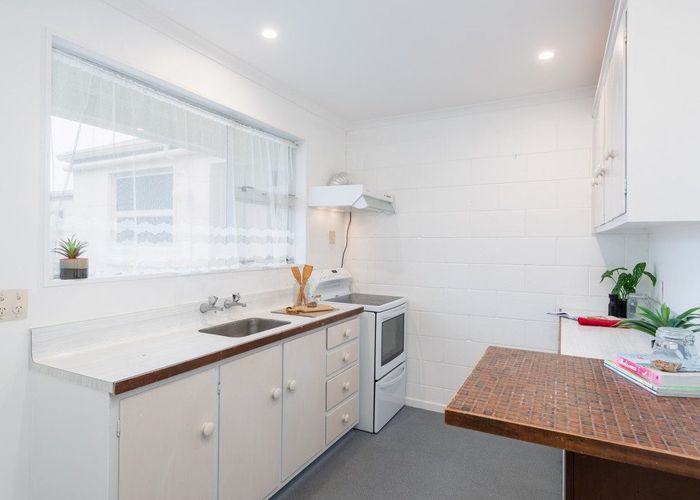  at 6/154 Whites Line East, Waiwhetū, Lower Hutt