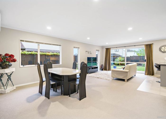  at 3 Wawatai Drive, Karaka, Papakura