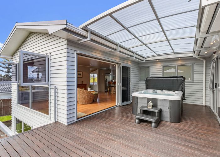  at 12 Raphael Place, West Harbour, Auckland