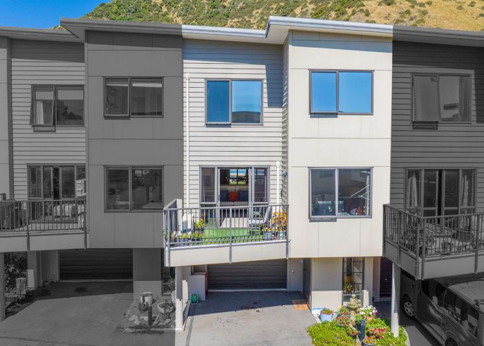  at 5/8 Wellington Road, Paekakariki, Kapiti Coast, Wellington