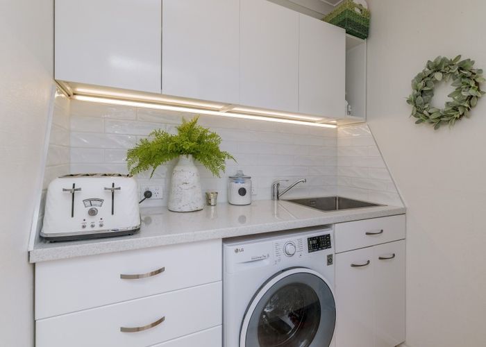  at 42 York Street, Levin, Levin