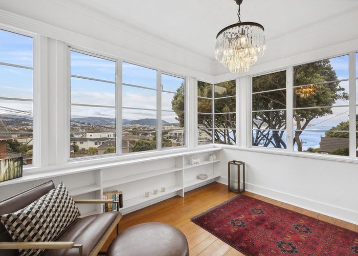  at 19 Cliffs Road, Saint Clair, Dunedin