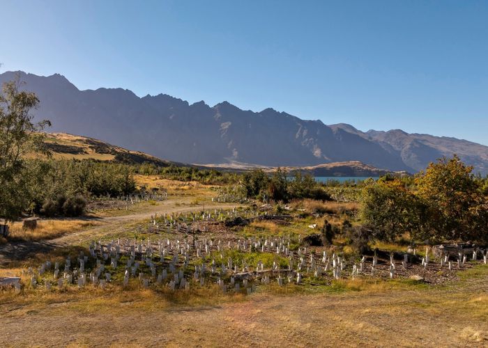  at 10 Cypress Court, Kelvin Heights, Queenstown-Lakes, Otago