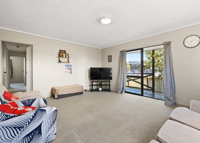  at 1 Silkwood Lane, Melville, Hamilton