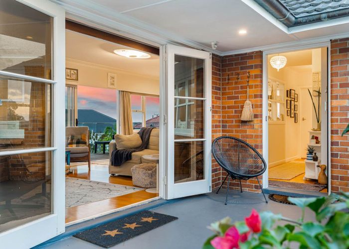  at 56 Lake Road, Devonport, North Shore City, Auckland