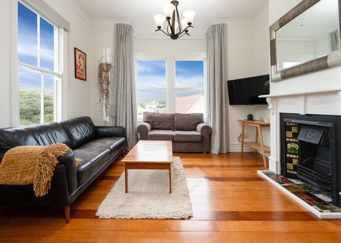  at 24 Charlotte Avenue, Brooklyn, Wellington