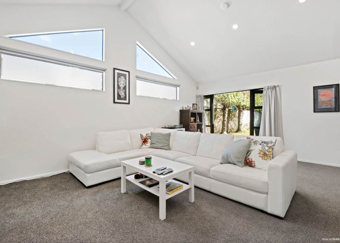  at 2 Sophora Way, Albany, Auckland