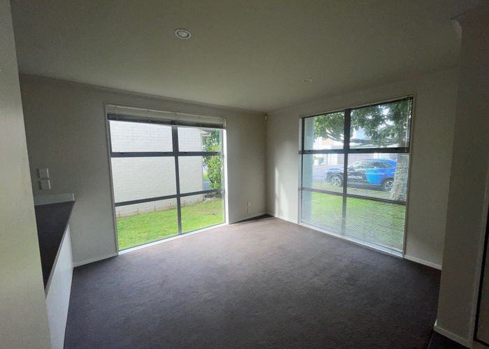  at 25 Figaro Crescent, Takanini, Papakura, Auckland