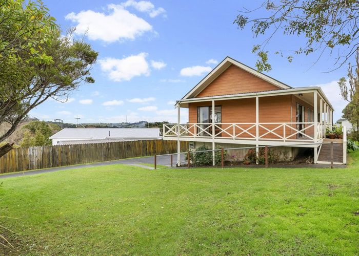  at 6 Melia Place, Stanmore Bay, Whangaparaoa