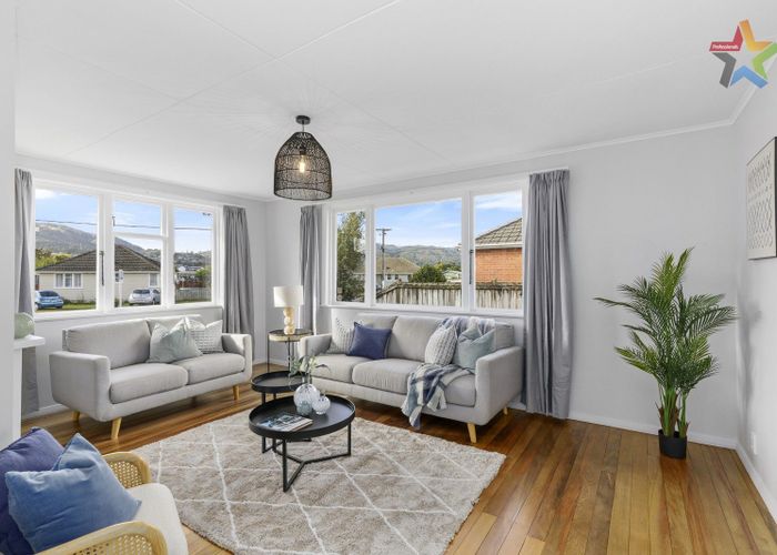  at 32 Ngata Grove, Trentham, Upper Hutt