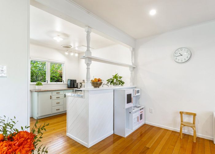  at 4/18 Cambria Road, Devonport, Auckland