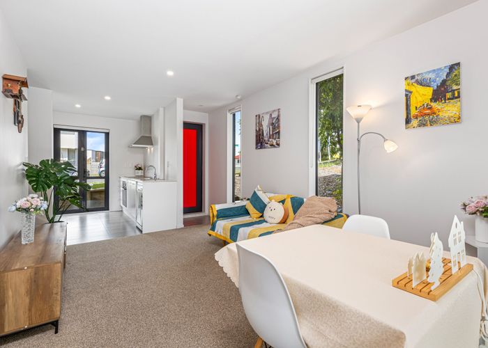  at 1/10 Silver Moon Road, Albany Heights, Auckland