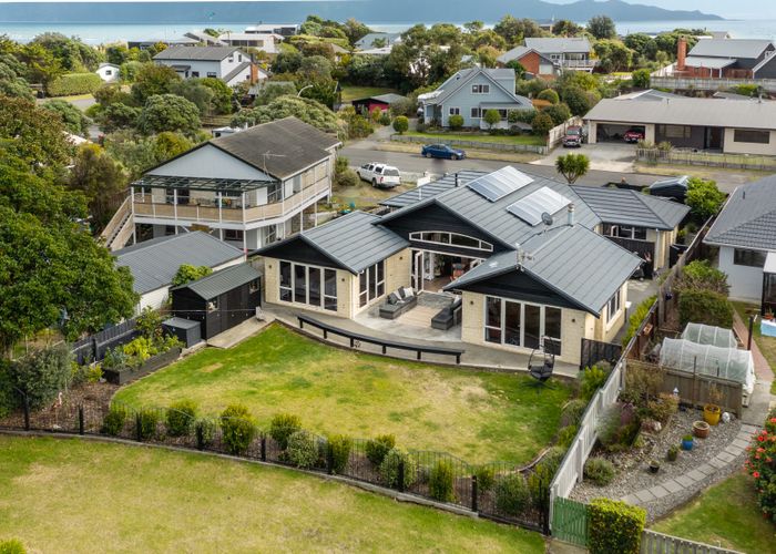  at 196 Tutere Street, Waikanae Beach, Kapiti Coast, Wellington
