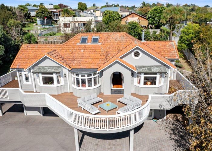  at 84 Waitaha Road, Welcome Bay, Tauranga