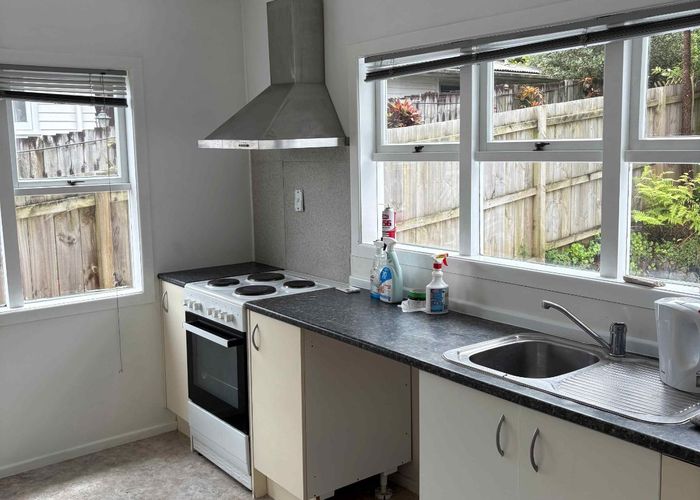  at 3B Elliott Ave, Glenfield, North Shore City, Auckland