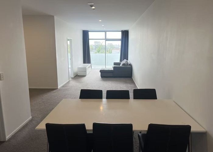  at 106/102  Pakuranga Road, Pakuranga, Manukau City, Auckland