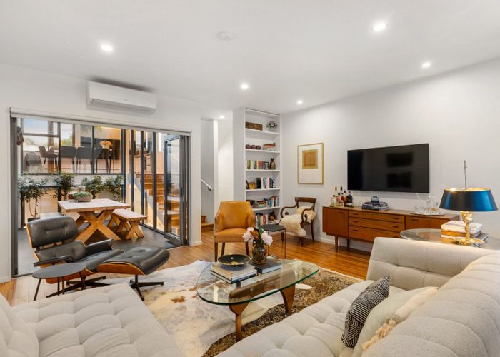  at 84 Fisher-Point Drive, Freemans Bay, Auckland City, Auckland