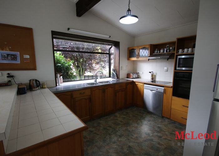  at 10 Burton Place, Allenton, Ashburton