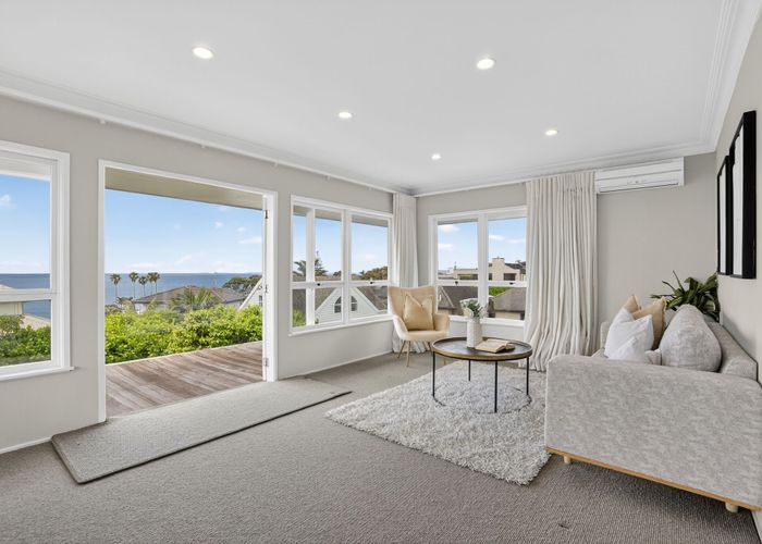  at 2/33 Gulf View Road, Murrays Bay, North Shore City, Auckland