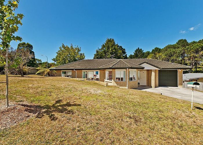  at 2 Regency Place, Sunnynook, North Shore City, Auckland