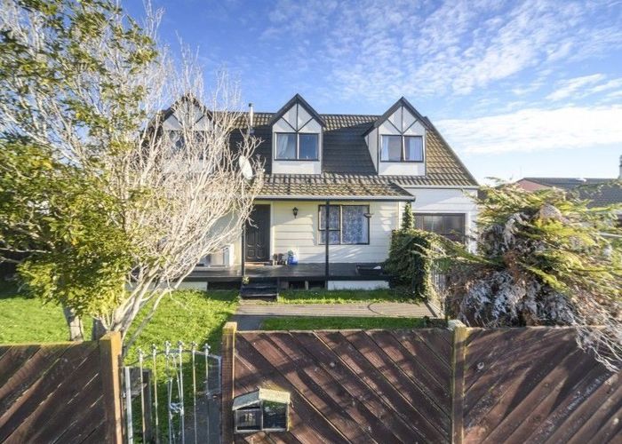  at 18 Willowstream Grove, Cloverlea, Palmerston North, Manawatu / Whanganui