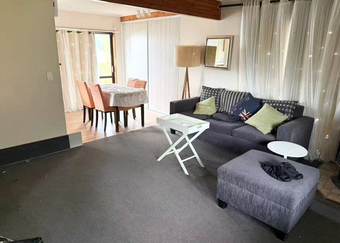  at 23 Sungrove Rise, Sunnyvale, Waitakere City, Auckland