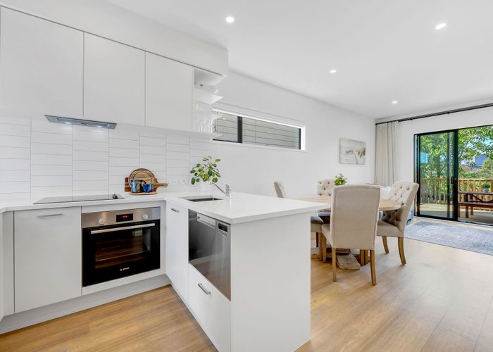  at 27/47A Huntington Drive, Huntington Park, Manukau City, Auckland