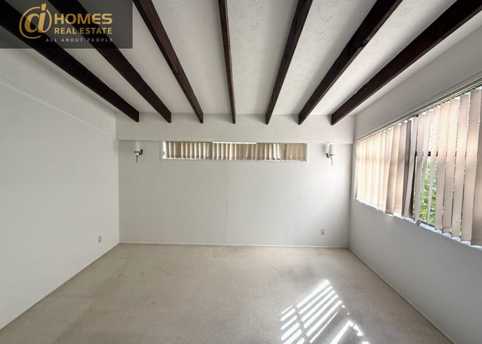  at 16 Edgewood Way, Henderson, Waitakere City, Auckland